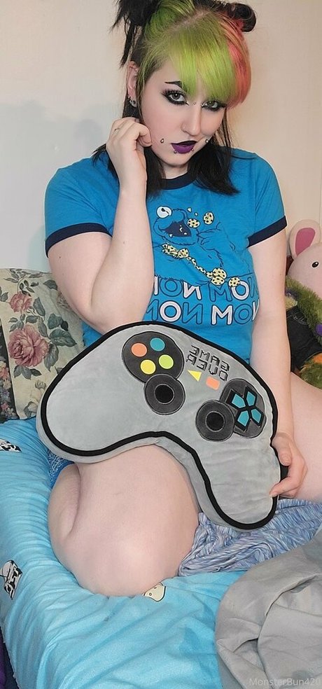 eyes onlyfans best image