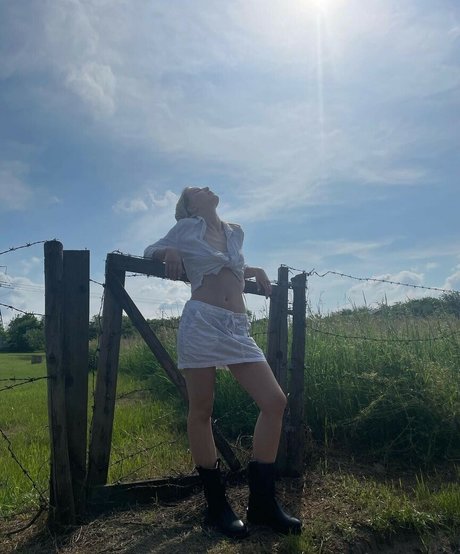 Alena Barhalenko erotic actress image