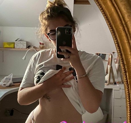 college student onlyfans porn image