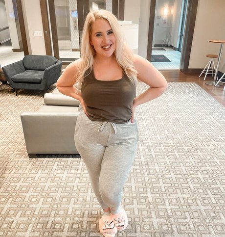 big tits teen onlyfans naked archive