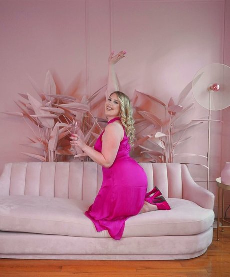 Sophie Turner beautiful star galleries