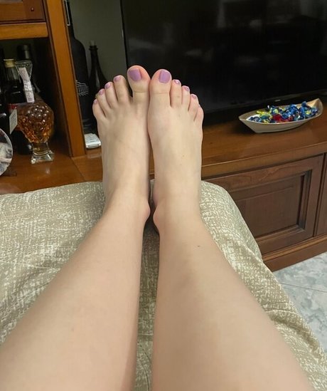 Mona Schon model adult photo