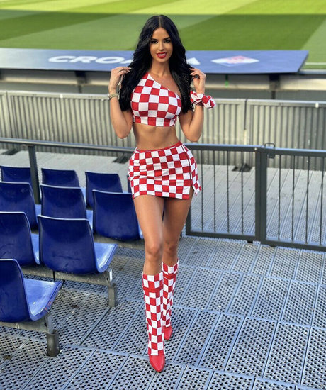 Ivana Knoll exclusive star galleries