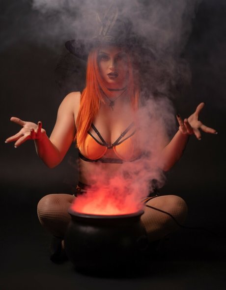 GiGi Dolan star adult gallery