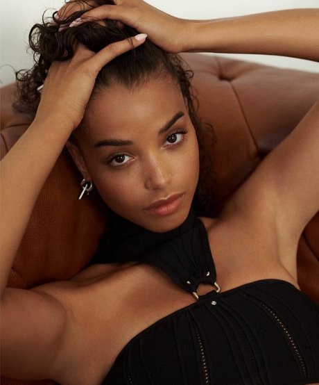 Ella Balinska erotic pornstar pictures