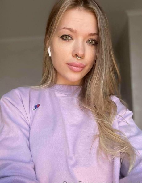 newdoll star pornographic pics