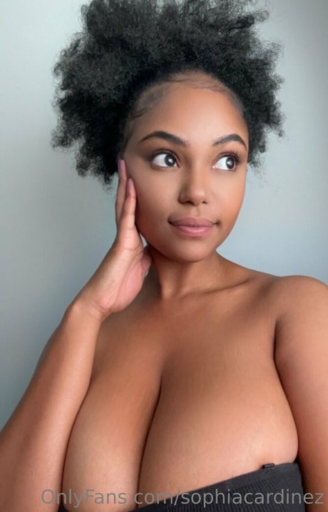 sophiacardinez model pornographic picture