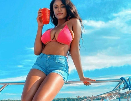 white shemale onlyfans free xxx galleries