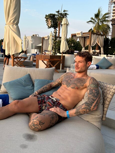 18 year old onlyfans nude gallery