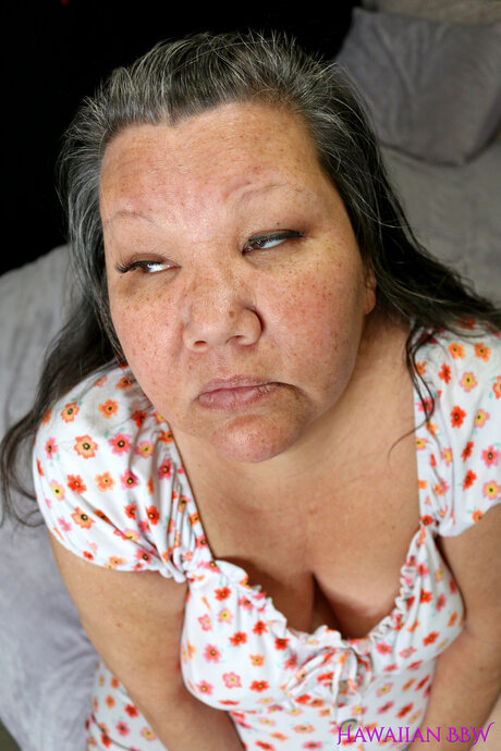 Hawaiianbbw erotic model pic