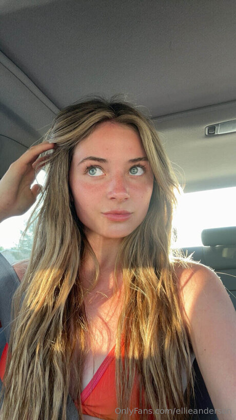 Ellieanderson adult model archive