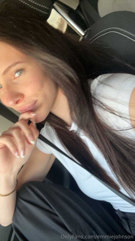 Emmiejohnson nudes pornstar img