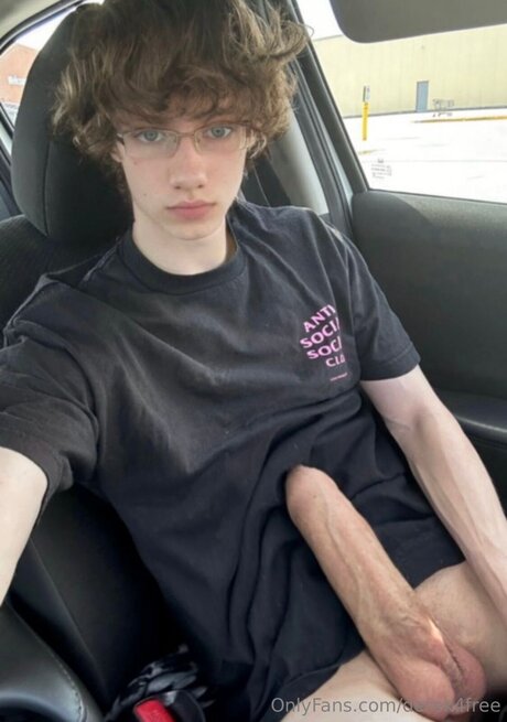 Derek4free naked star photos