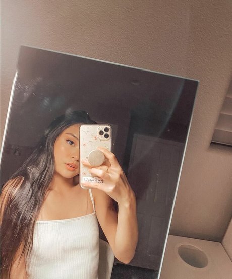 Ashley Liao porn model image