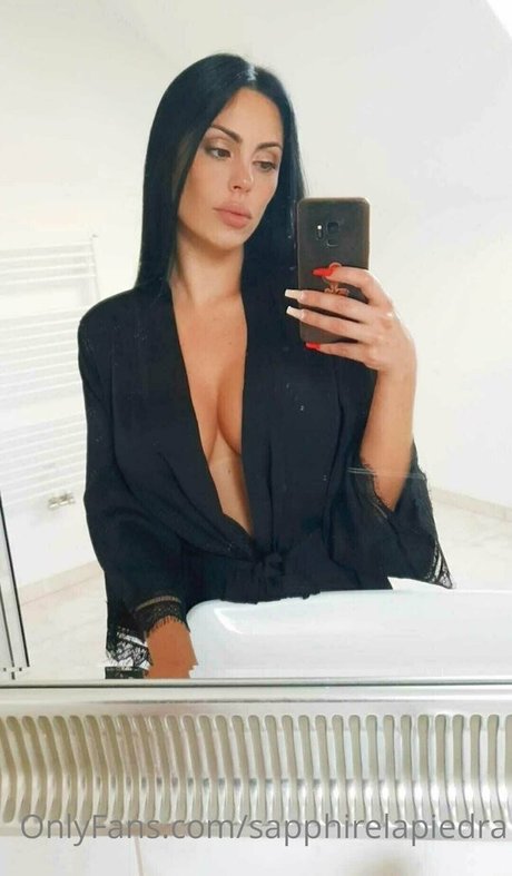 sapphireastrea art actress pic