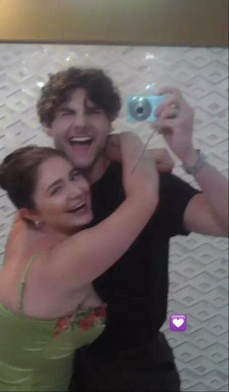 Emma Kenney star nudes img