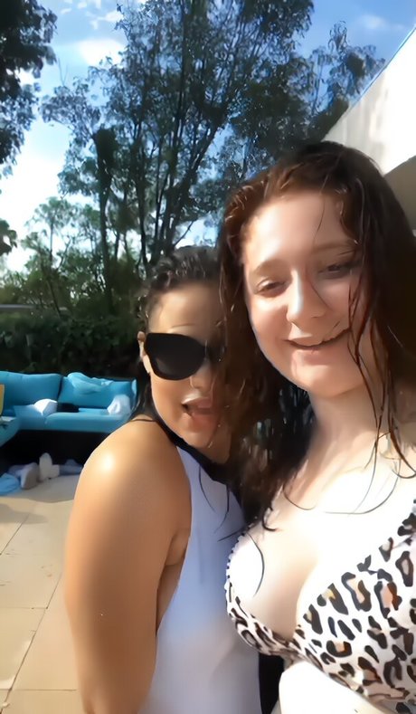 Emma Kenney model perfect image