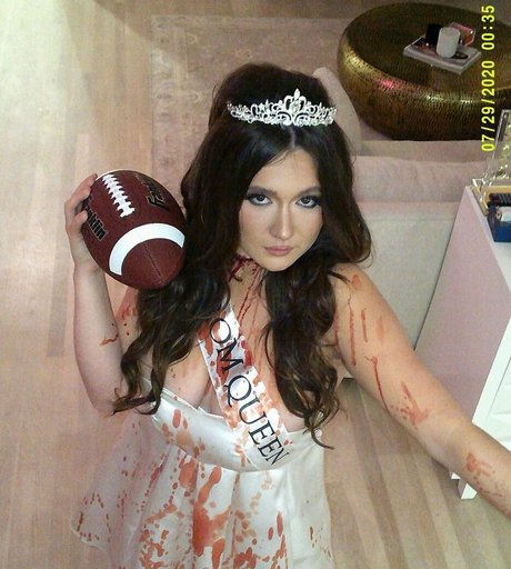 cute onlyfans free nude photo