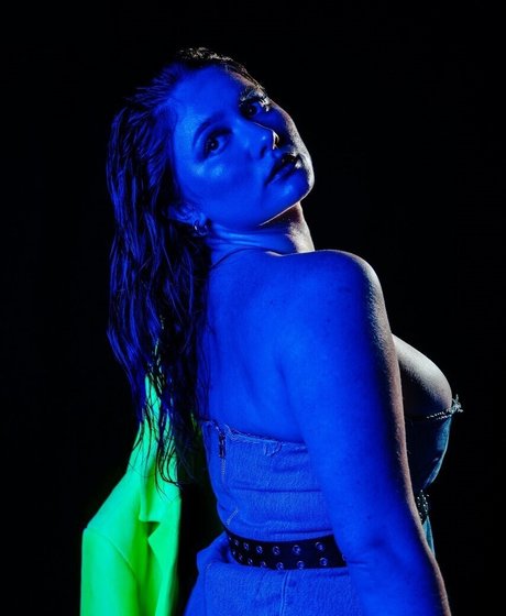 Emma Kenney pornstar hot photos