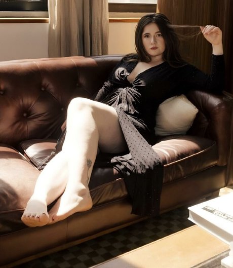 Emma Kenney adult actress images