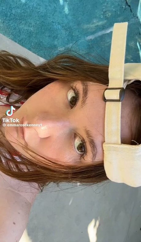 lesbian ass onlyfans top photos