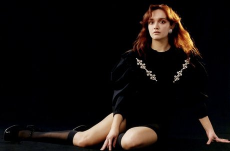 Olivia Cooke nudes actress picture