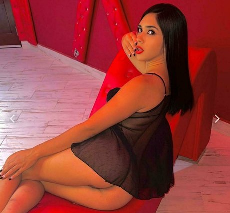 julietaylor adult model photos