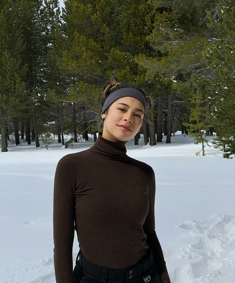 big tits squirt onlyfans hot picture