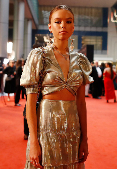 Milly Alcock adult model galleries