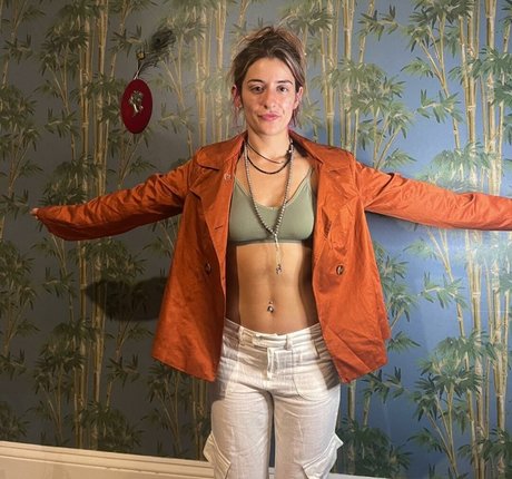 Miss Manganese ASMR free model pics