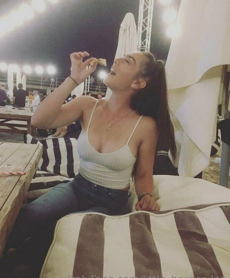 little harper lee Profile pic