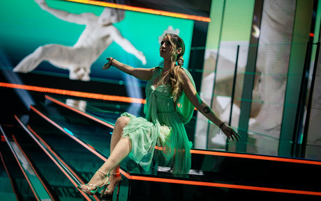 Laure Valee model free image