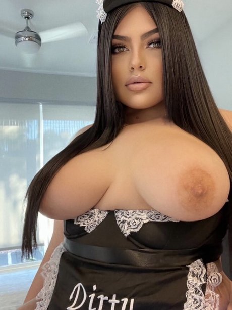 KatEstrada pretty model photo