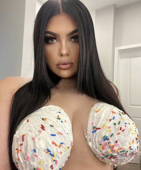 chubby teen onlyfans beautiful naked images