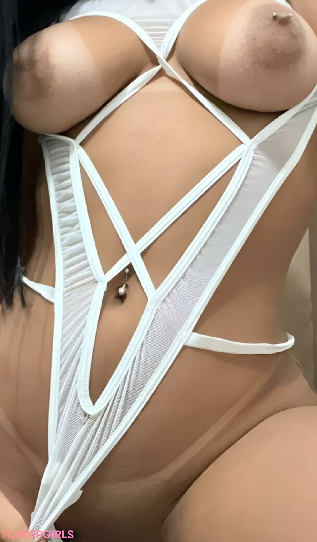 ferrerr emily nudes actress img