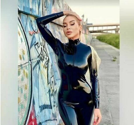 teach mommy best actress galleries