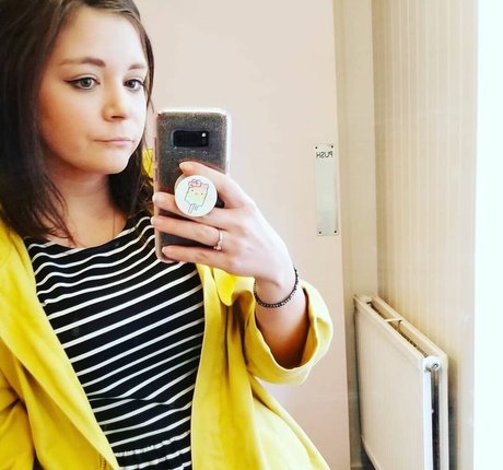 cowtail model beautiful pic