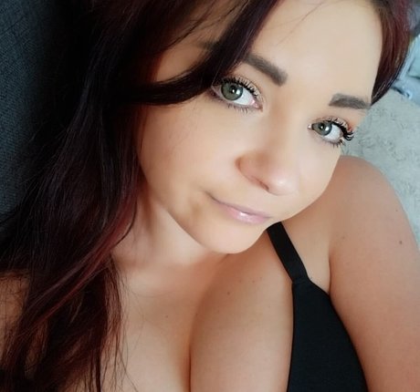 cowtail star naked photos