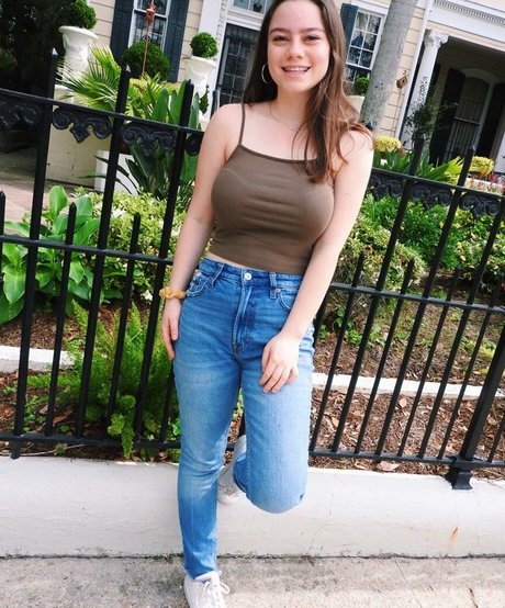 Deena E model pornographic pictures