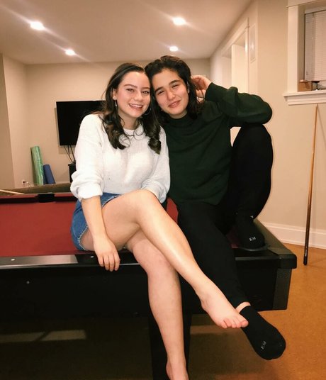 Deena E pornstar adult gallery