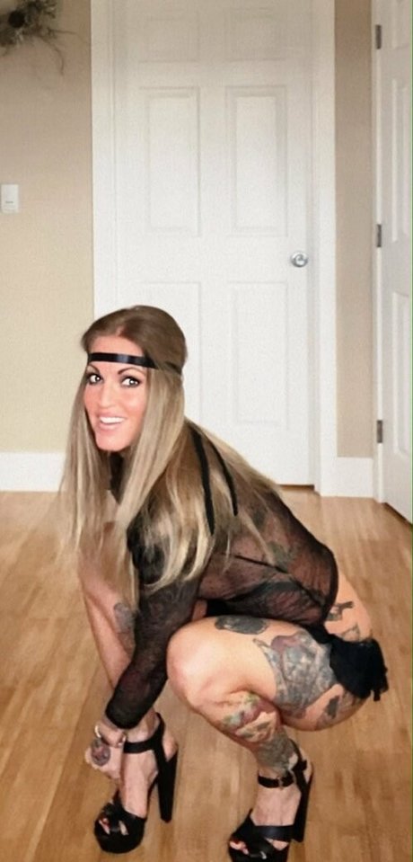 tattooed shemale onlyfans beautiful xxx images