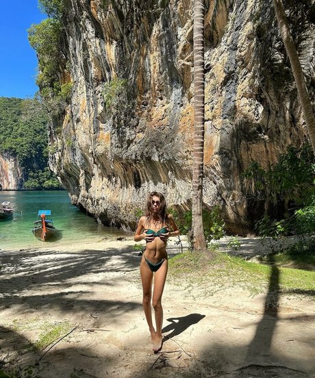 hairy milf onlyfans free sex photo