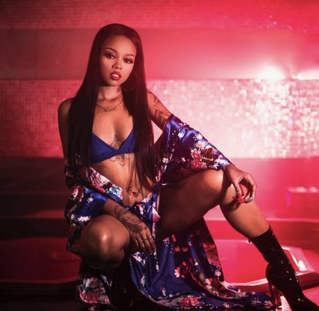 Maliibu Miitch high quality pornstar img