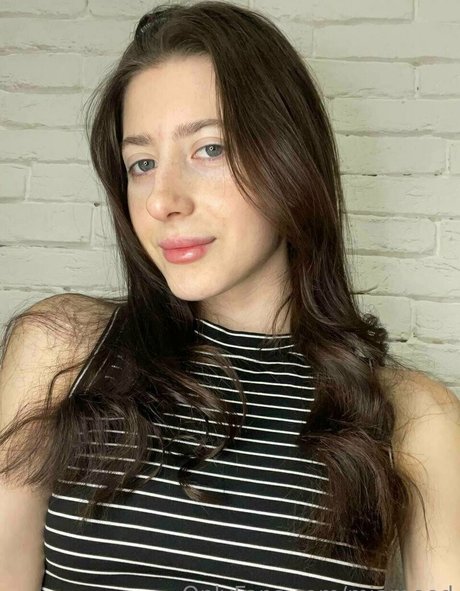 miareeed Quick model image