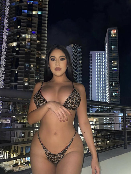 Ashlee Kim pornstar nice image