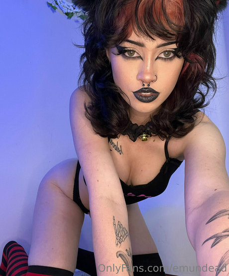 emundead model nudes galleries