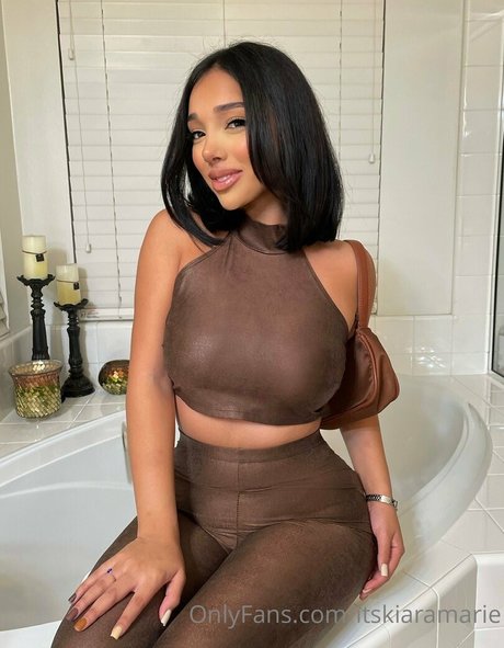 itskiaramarie nice actress photos