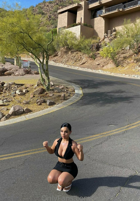 itskiaramarie top actress gallery