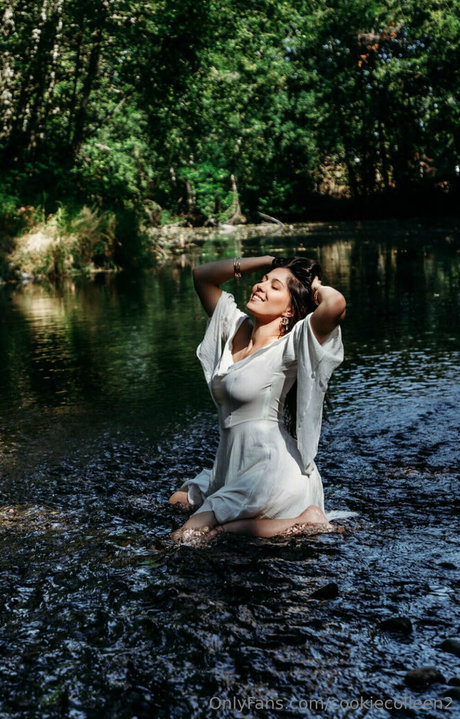 cookiecolleen2 erotic actress galleries