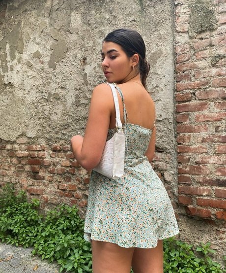 Anna Rebellato model pornographic pics